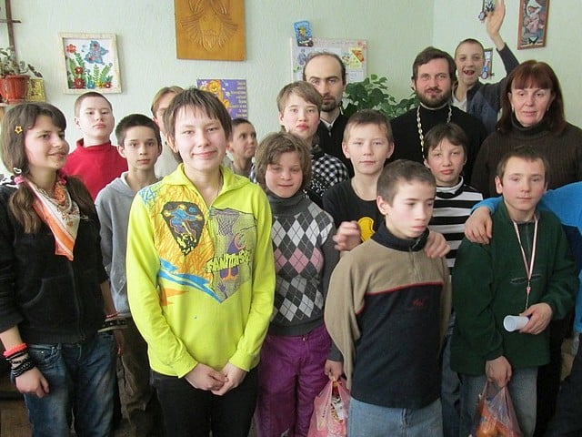 Состоялась очередная совместная поездка волонтеров во главе со священниками Киева в школу-интернат